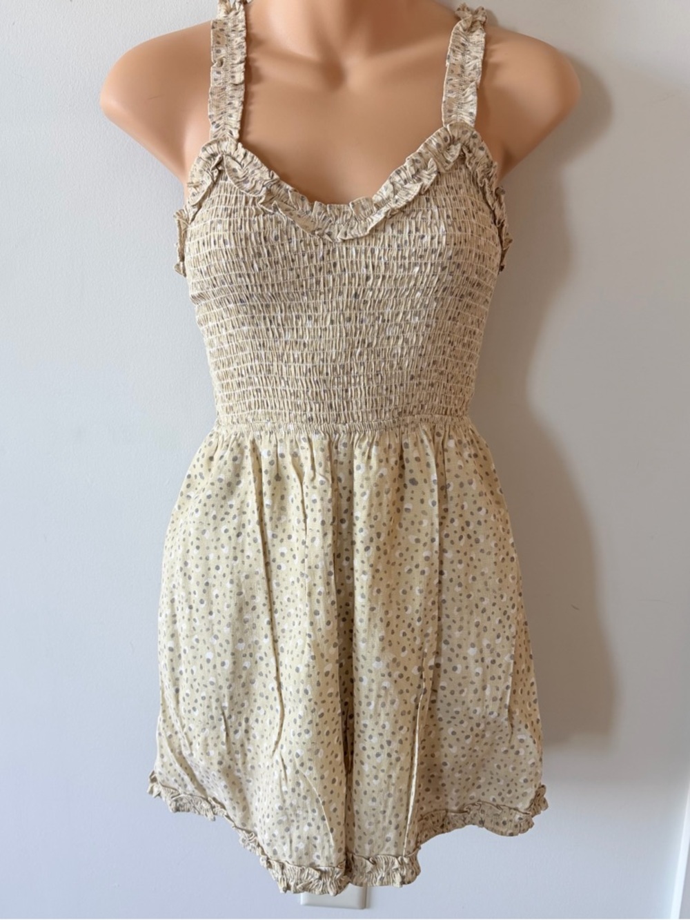 ❌SOLD❌Princess Polly romper